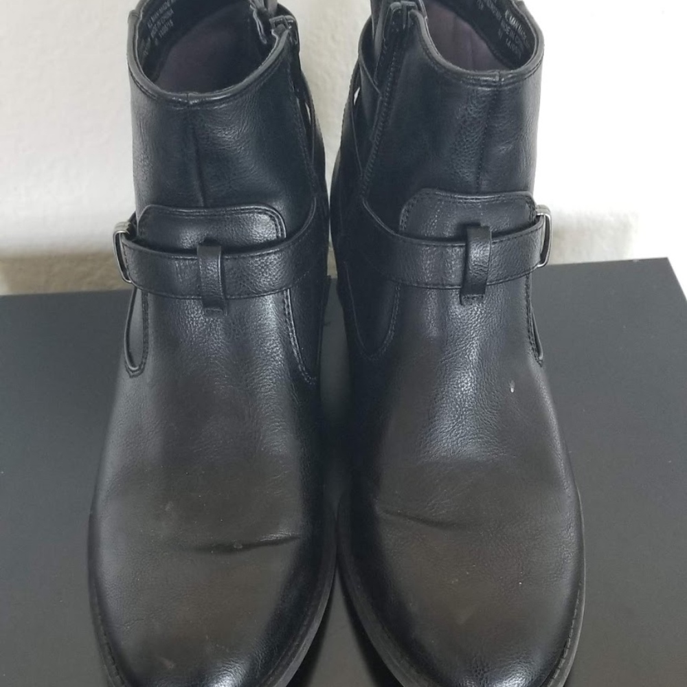 White Mountain Women's Rotary Ankle Boot Black siz